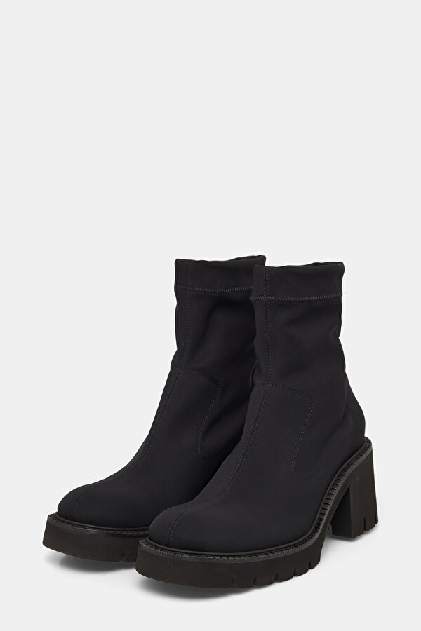 BLACK BOOT 2