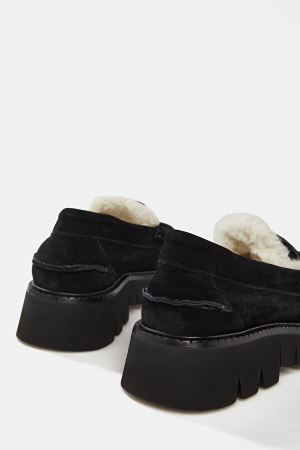 BLACK SUEDE SHOES 6