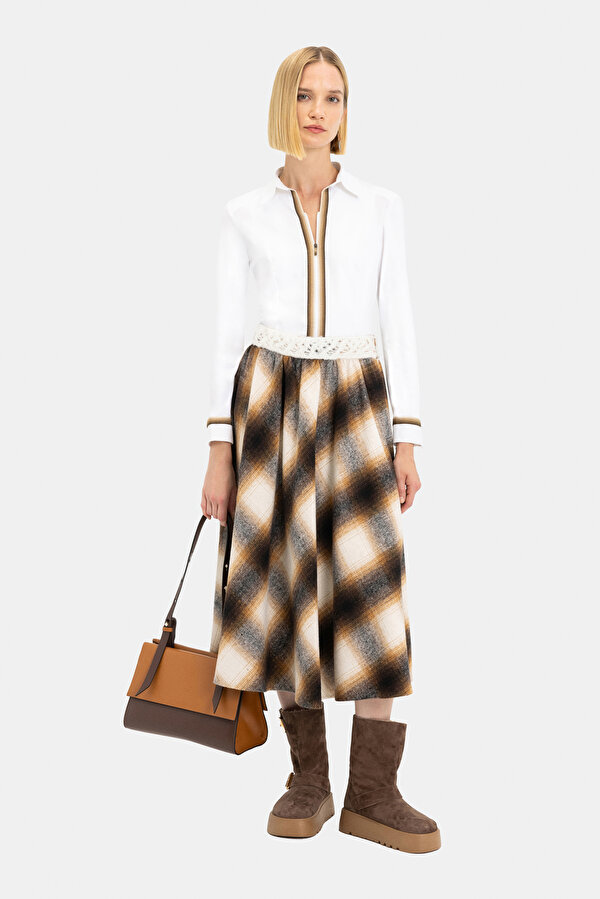 MUSTARD DESIGN FILLED MIDI SKIRT