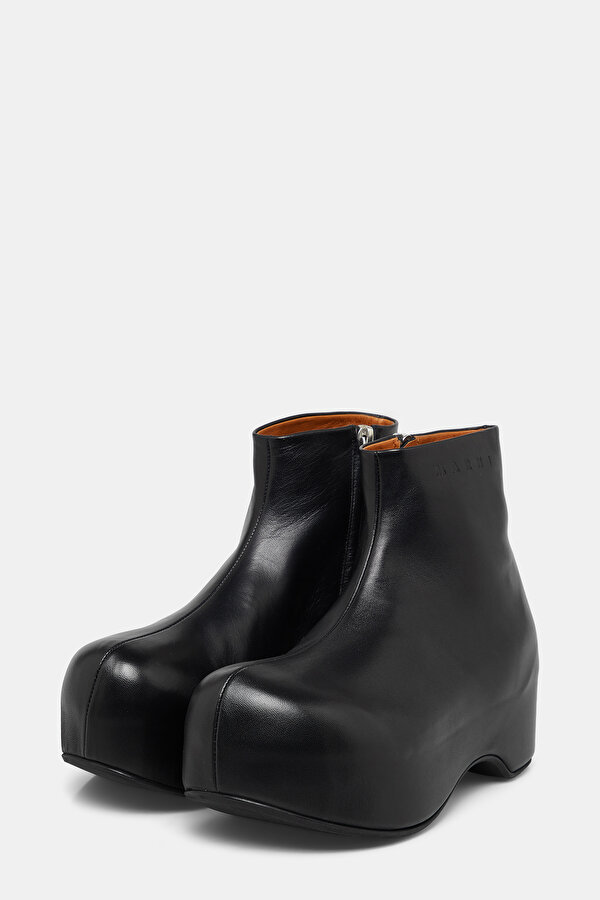 BLACK LEATHER BOOT 2