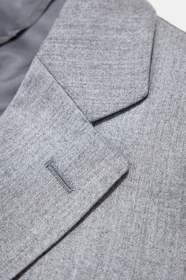 SUIT 11