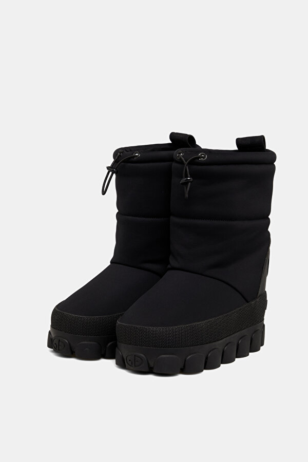 BLACK BOOT 2