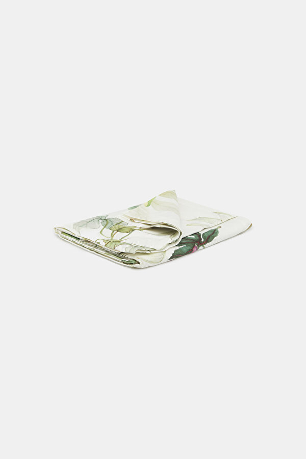TABLECLOTH 2