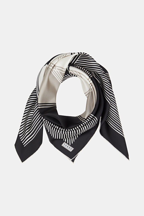 BLACK GEOMETRIC DESIGN TWILL SCARF 2