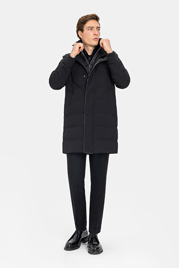 BLACK COAT