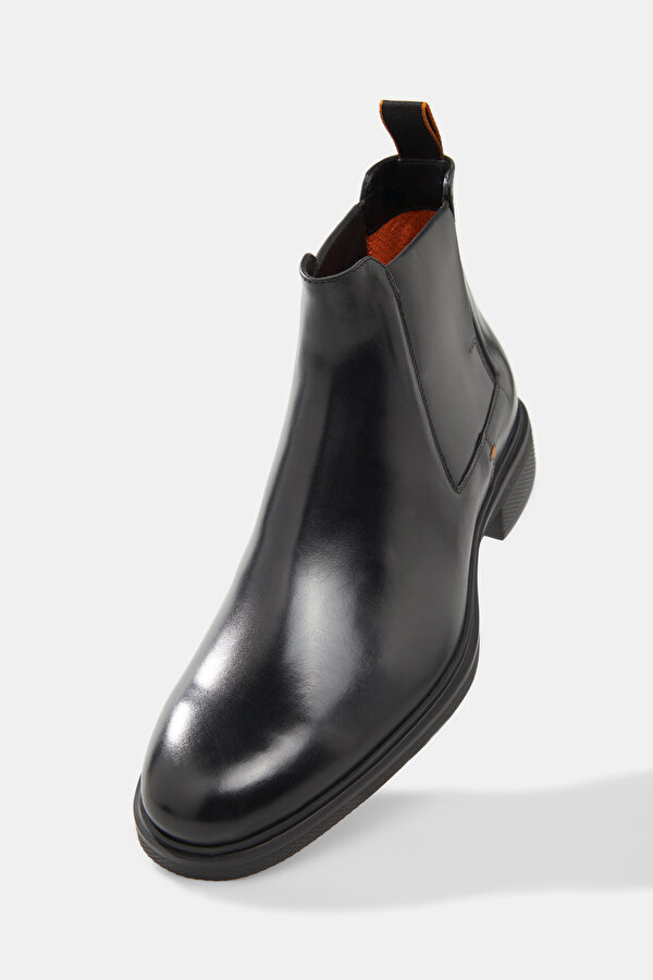 BLACK LEATHER BOOT 6