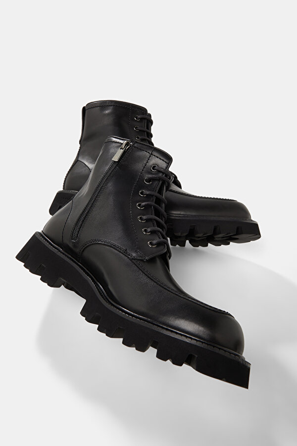BOOTS 6
