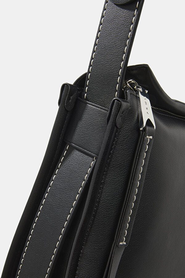 BLACK LEATHER BAG 6