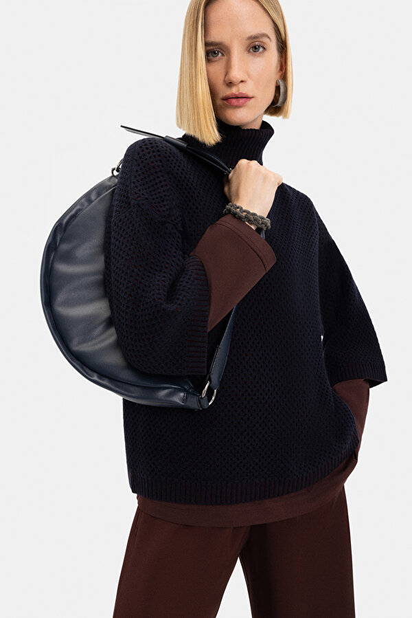 NAVY BLUE LEATHER BAG 7