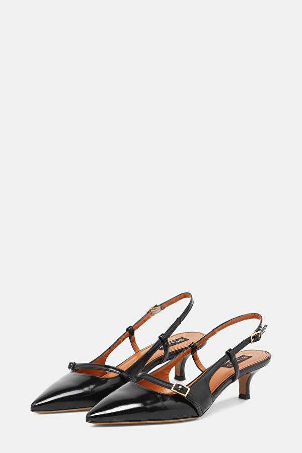 BLACK PATENT LEATHER SHOE 2