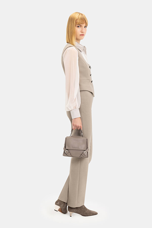 MINK SQUARE VEST 7