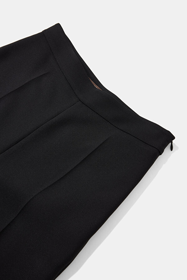 BLACK STRAIGHT CUT TROUSERS 6