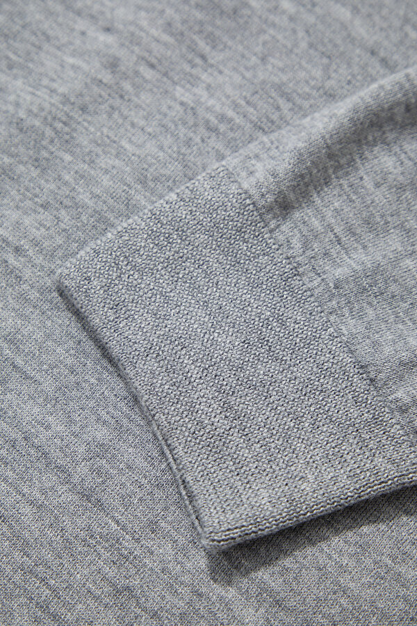 GRAY MELANGE V NECK TRICOT 7