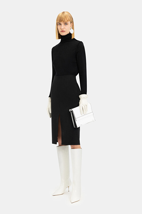 BLACK BELOW THE KNEE SKIRT
