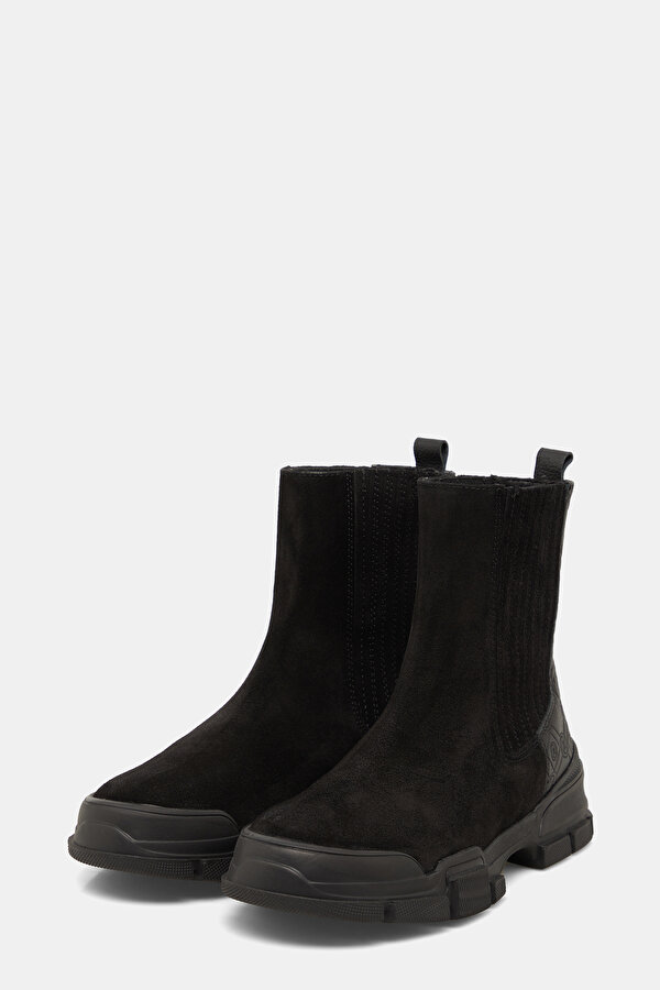 BLACK LEATHER BOOT 2