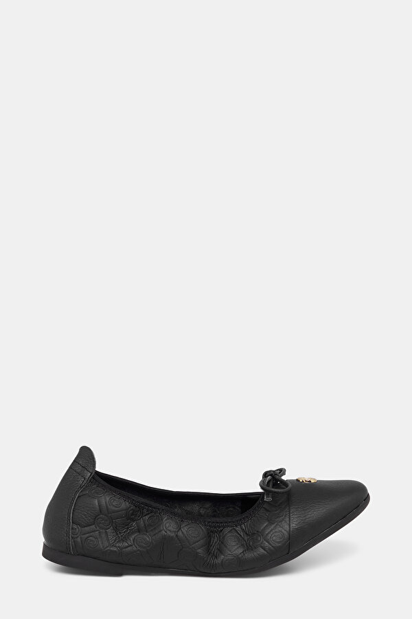 BLACK FLAT SHOES