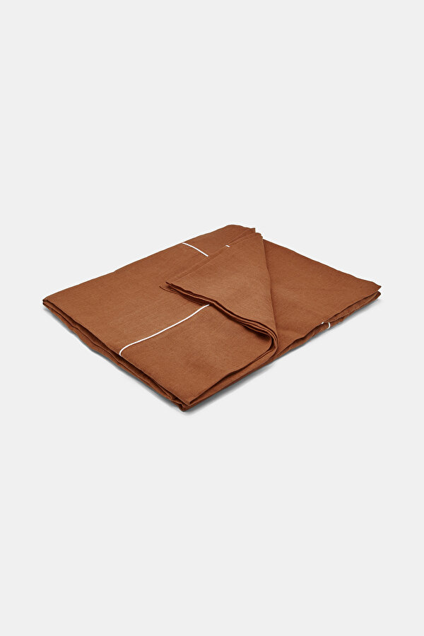 TABLECLOTH 2