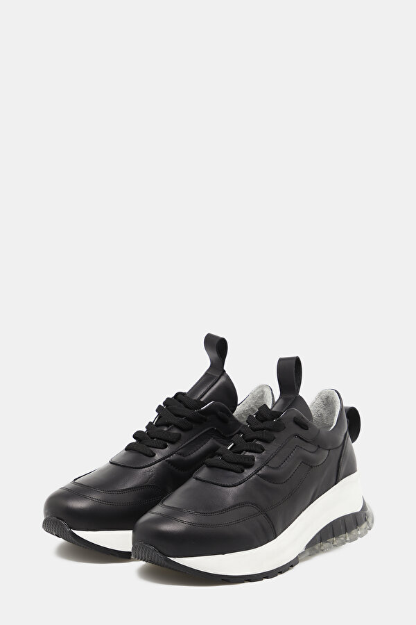 LEATHER SNEAKER 2