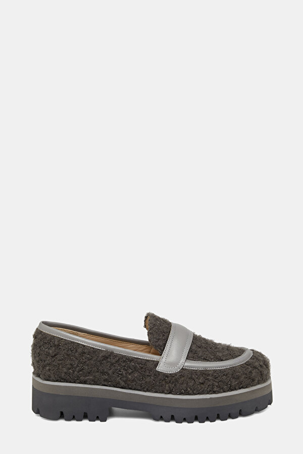 GREY SHOES