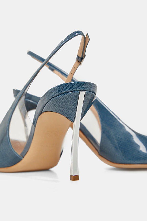 BLUE PATENT LEATHER SHOE 6
