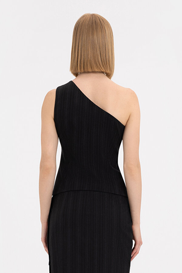 BLACK ASYMMETRIC ONE SHOULDER BLOUSE 2
