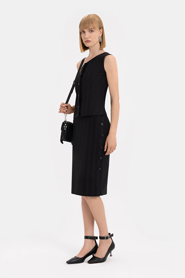 BLACK STRIPED PATTERNED WOOL BELOW THE KNEE SKIRT