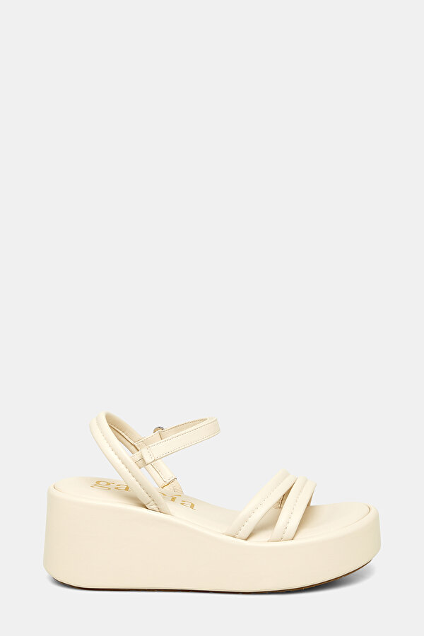 ECRU LEATHER SANDALS