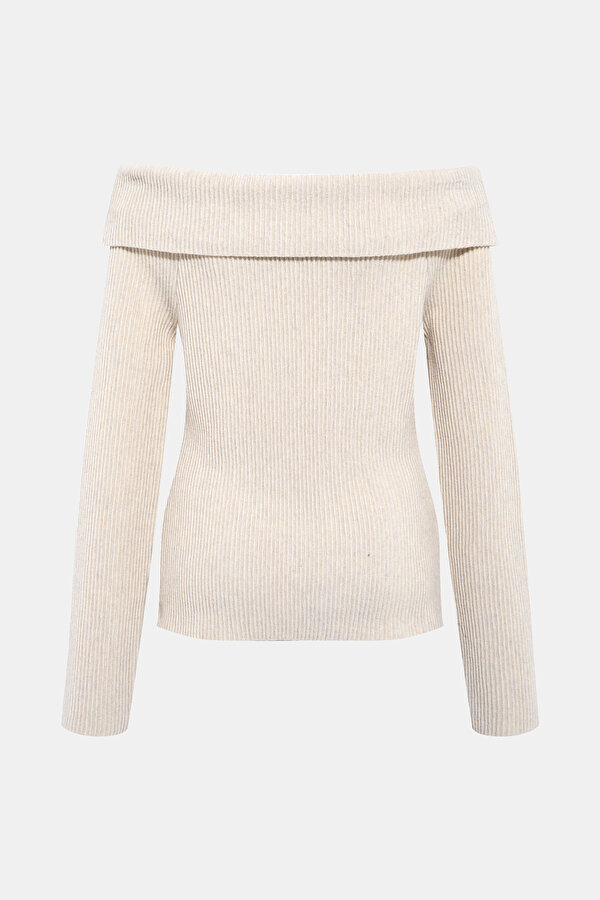 KNITWEAR 2