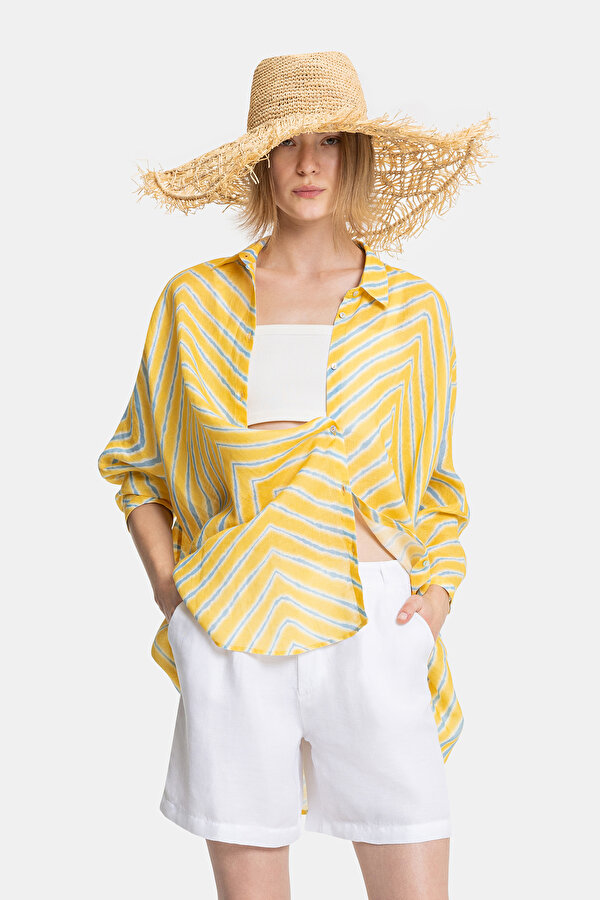 WHITE OFF THE SHOULDER SHIRT