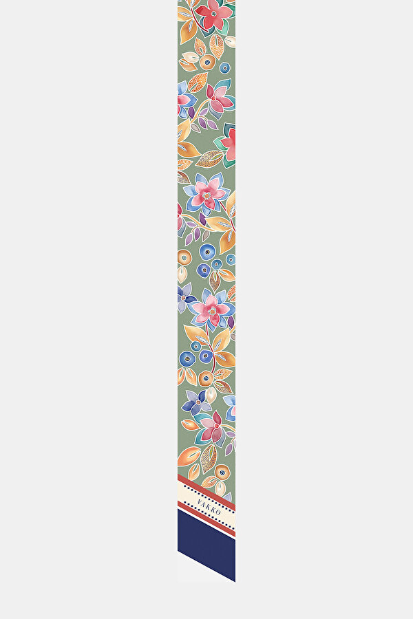 LIGHT GREEN FLORAL PATTERN TWILL FOULARD