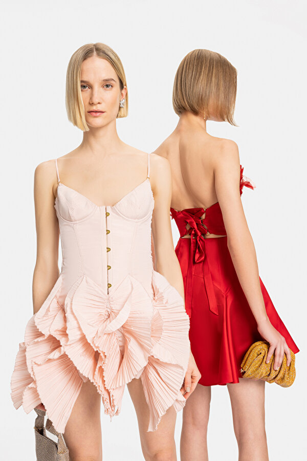 RED SLEEVELESS DRESS 18