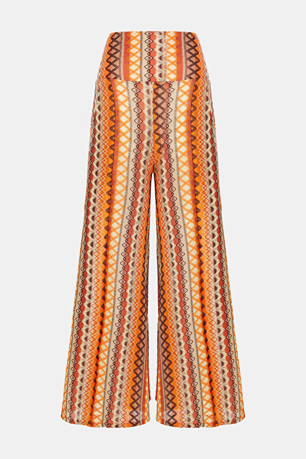 BROWN TROUSERS
