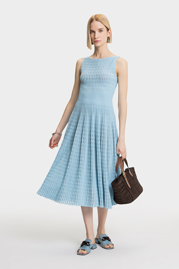 BLUE SLEEVELESS DRESS 6
