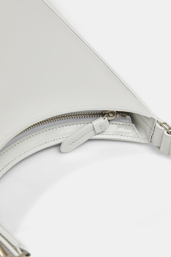 WHITE LEATHER BAG 7
