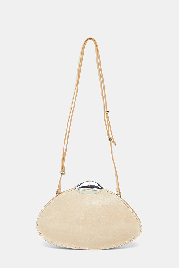 BEIGE LEATHER BAG 2