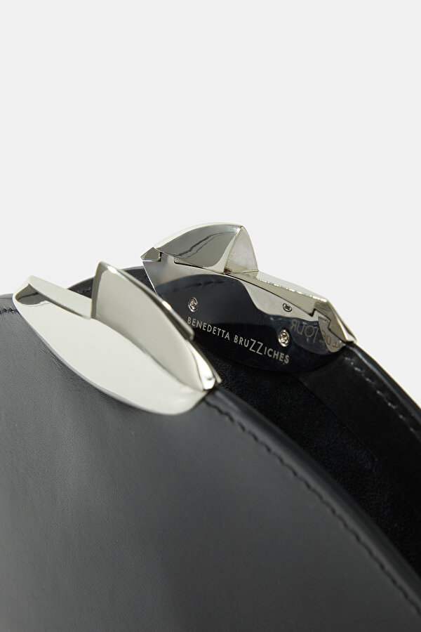 BLACK LEATHER BAG 6
