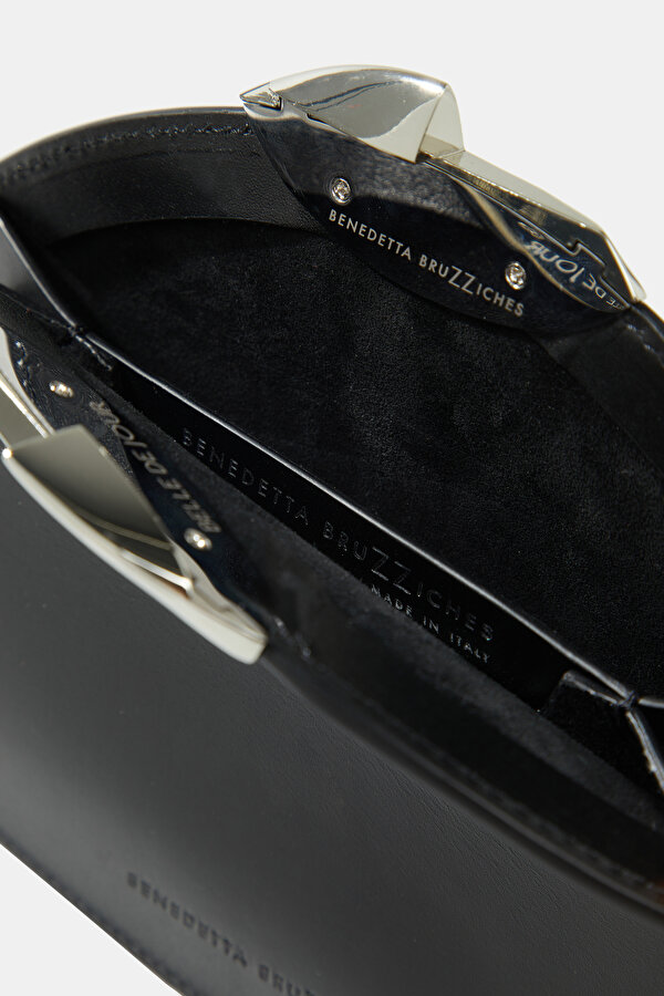 BLACK LEATHER BAG 7