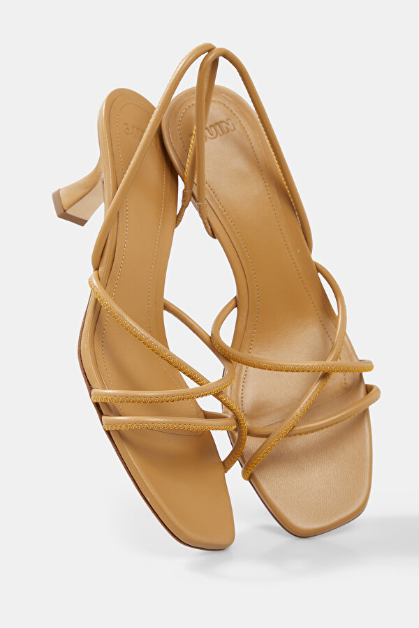 CARAMEL LEATHER SHOES 6