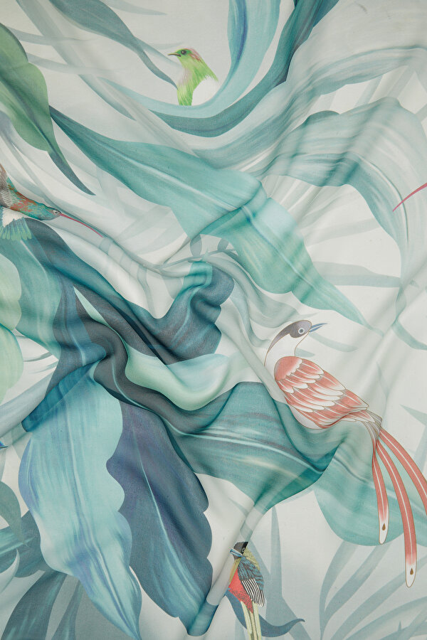 LIGHT BLUE ANIMAL FIGURED VOILE SHAWL 2