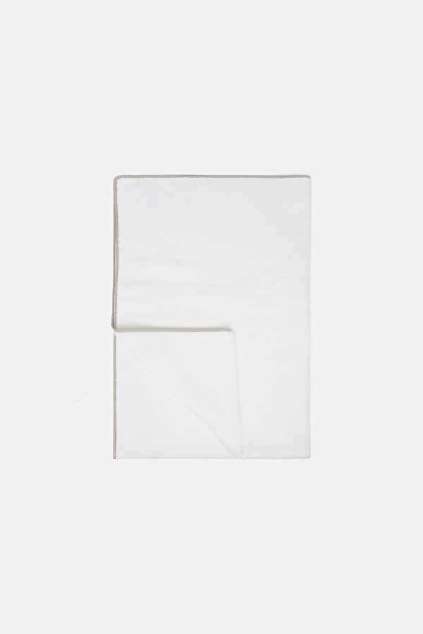 TOWEL 2