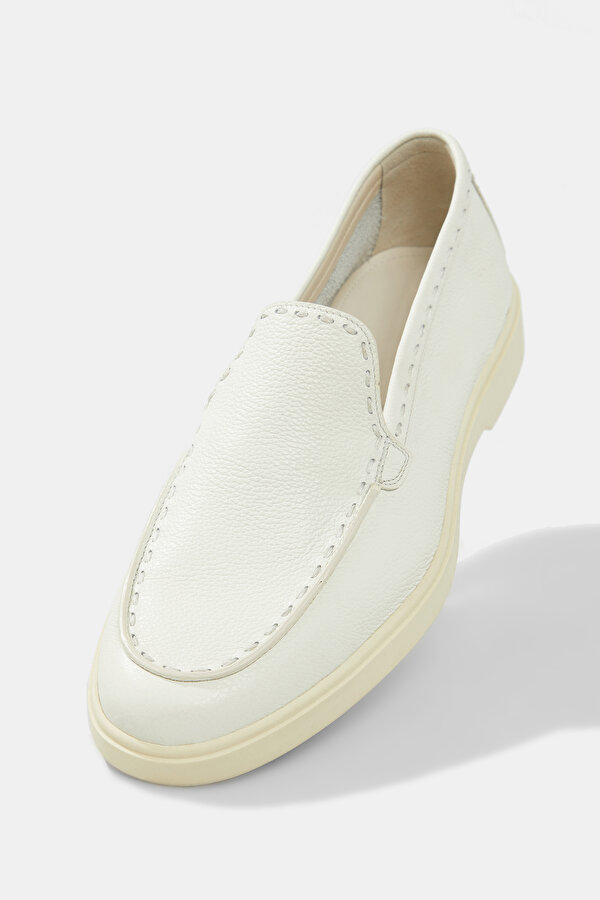 BEYAZ DERİ AYAKKABI 6