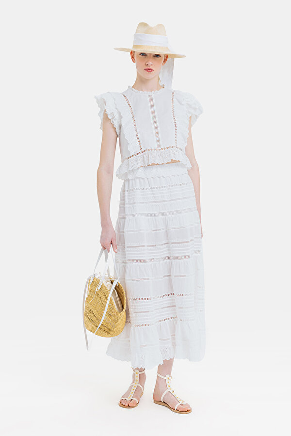 WHITE BLOUSE-SKIRT