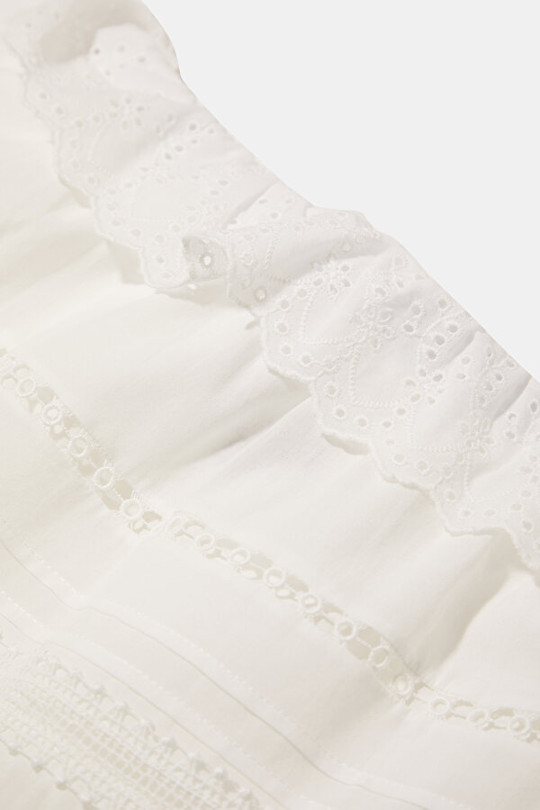 WHITE BLOUSE-SKIRT 11