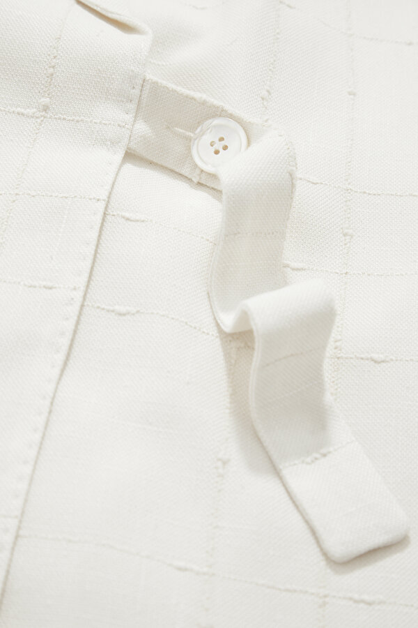 ECRU SURPLICE NECKLINE (CROSS-OVER NECKLINE) VEST 12