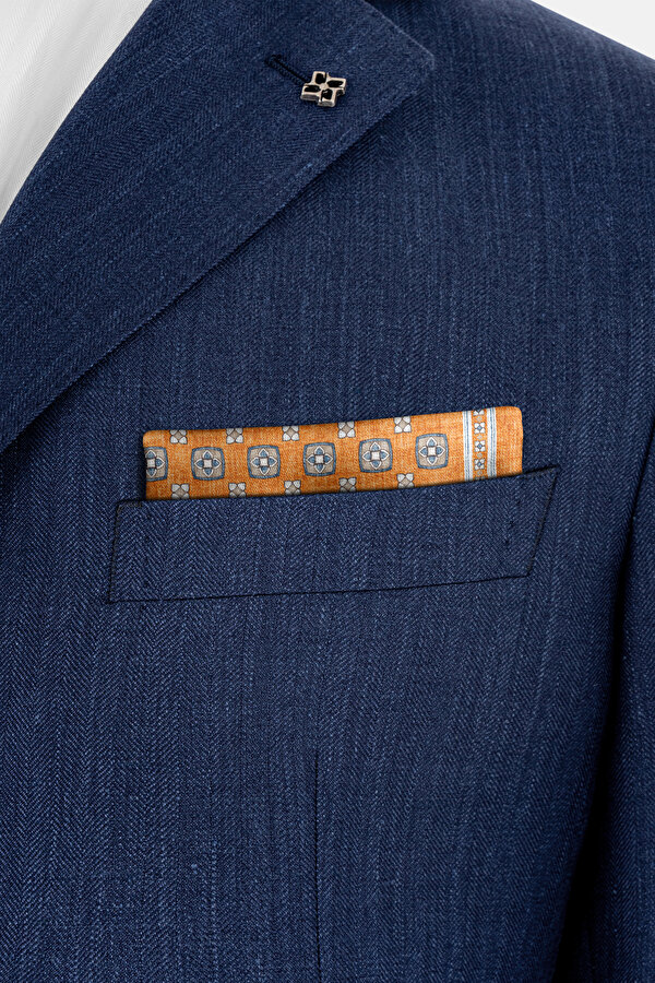 SILK HANDKERCHIEF 2