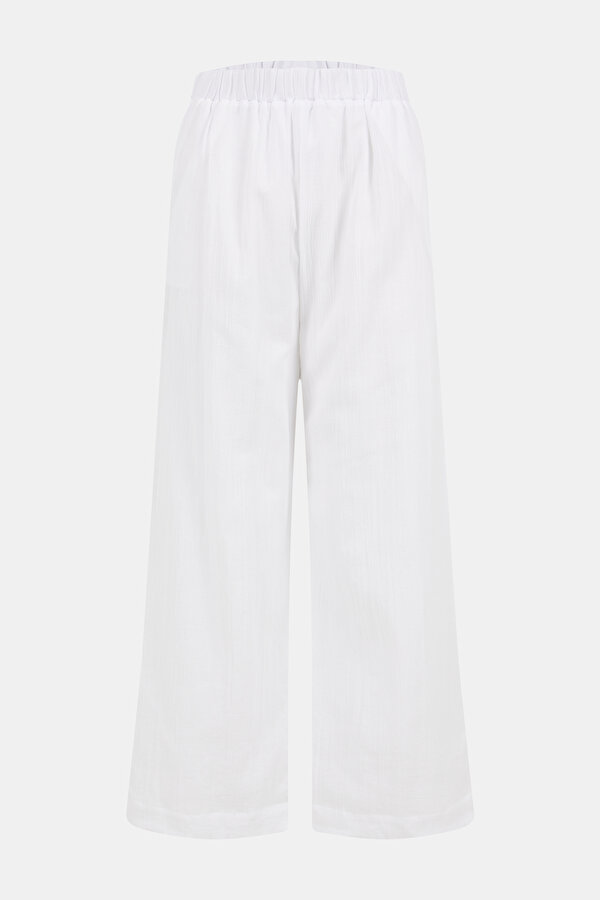 WHITE TROUSERS