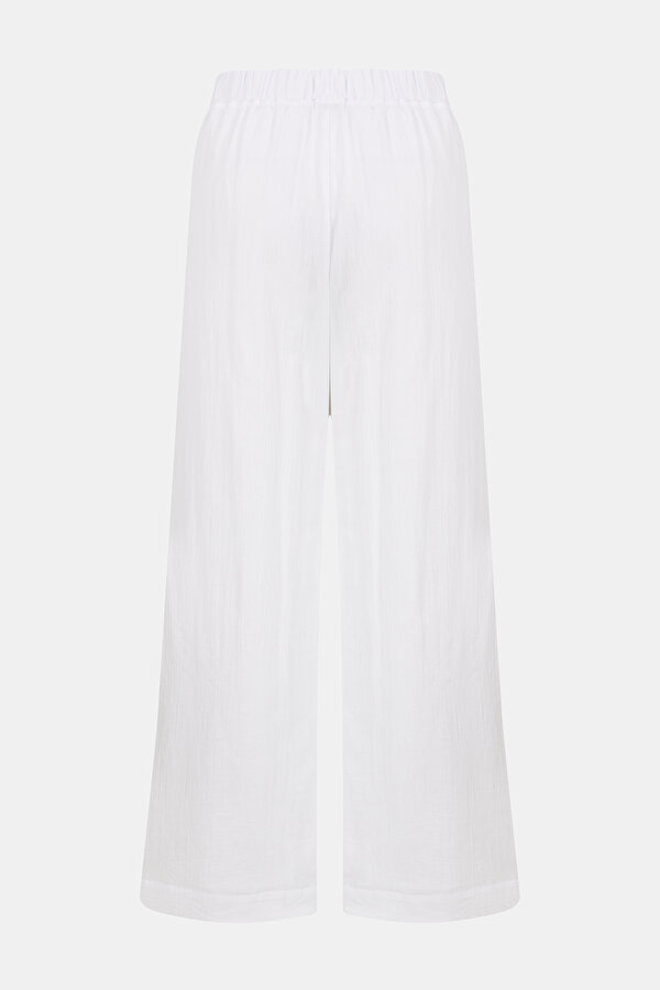 WHITE TROUSERS 2