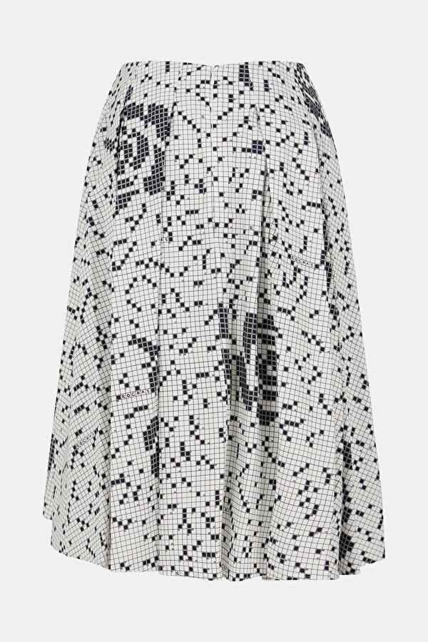 BLACK FLORAL PATTERN SKIRT 2