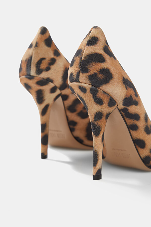 BLACK SUEDE SHOE 6
