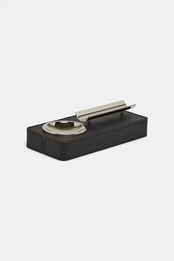 LEATHER ASHTRAY